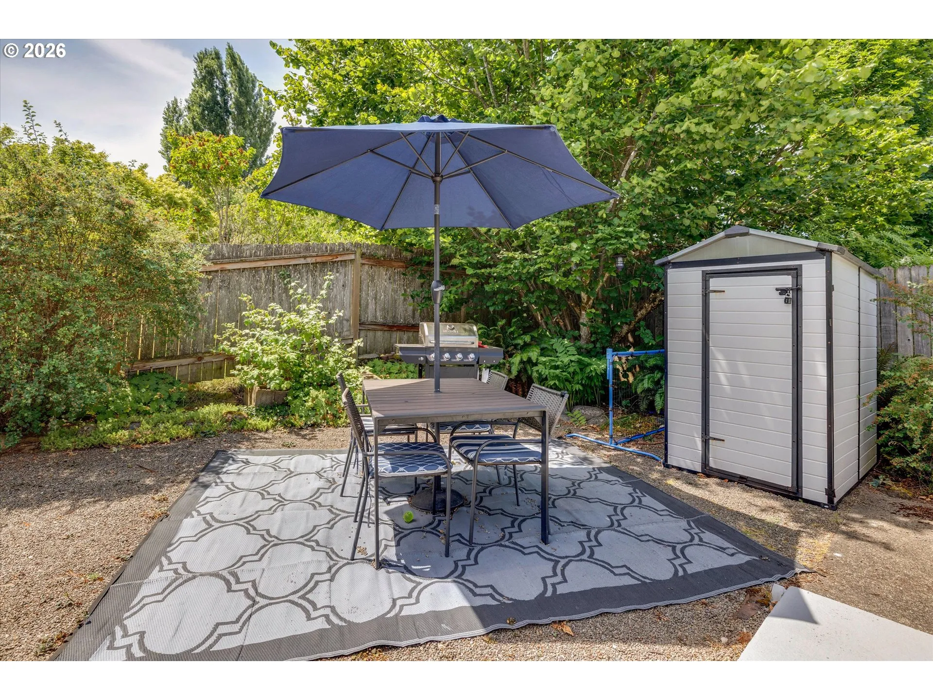Yard-Fenced