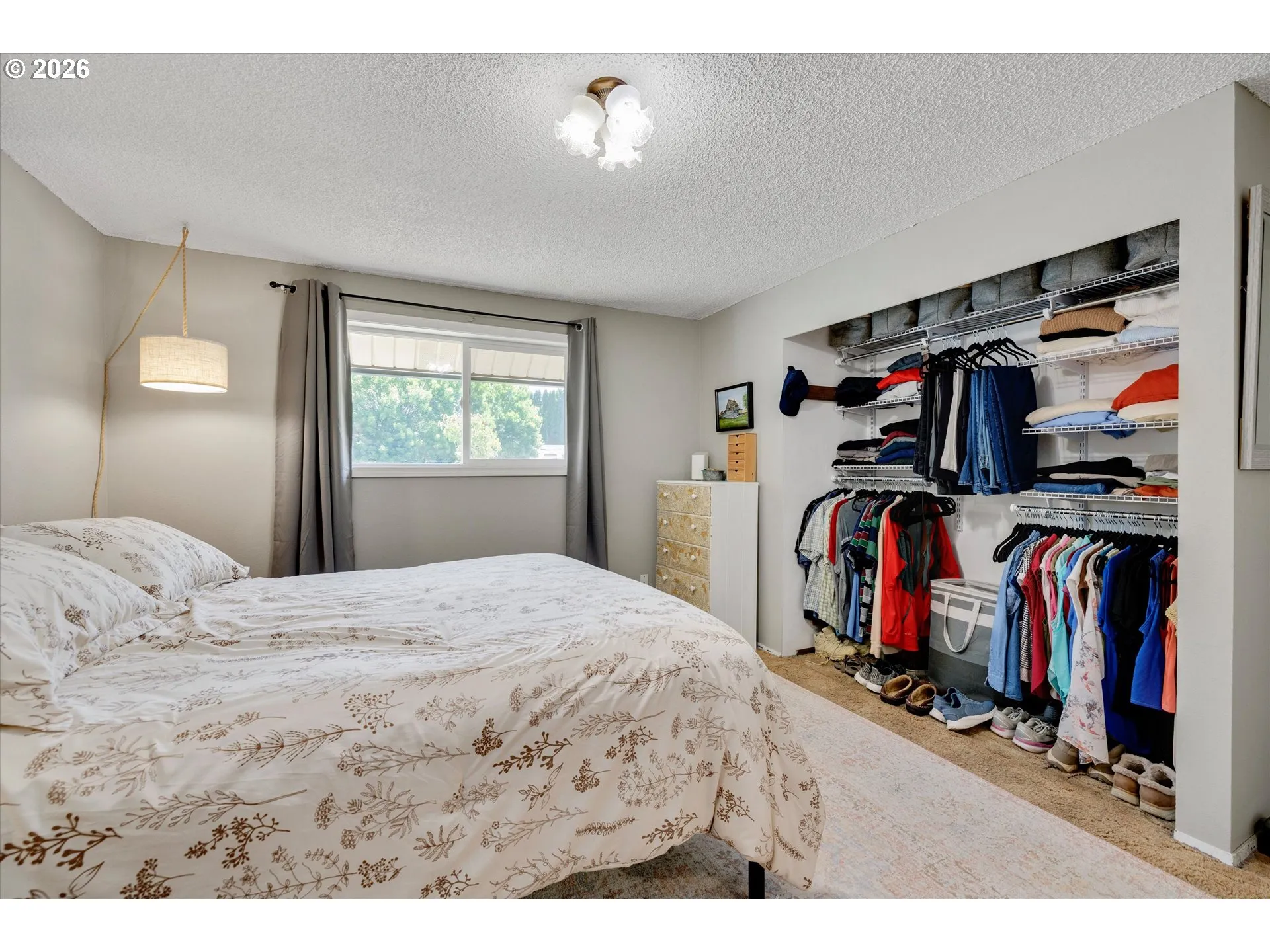 Bedroom, Primary