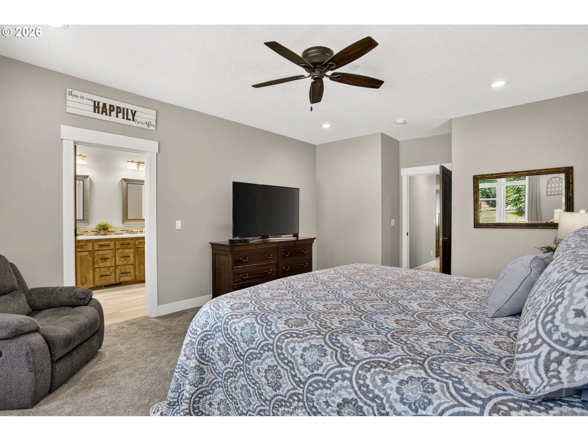 Bedroom, Primary