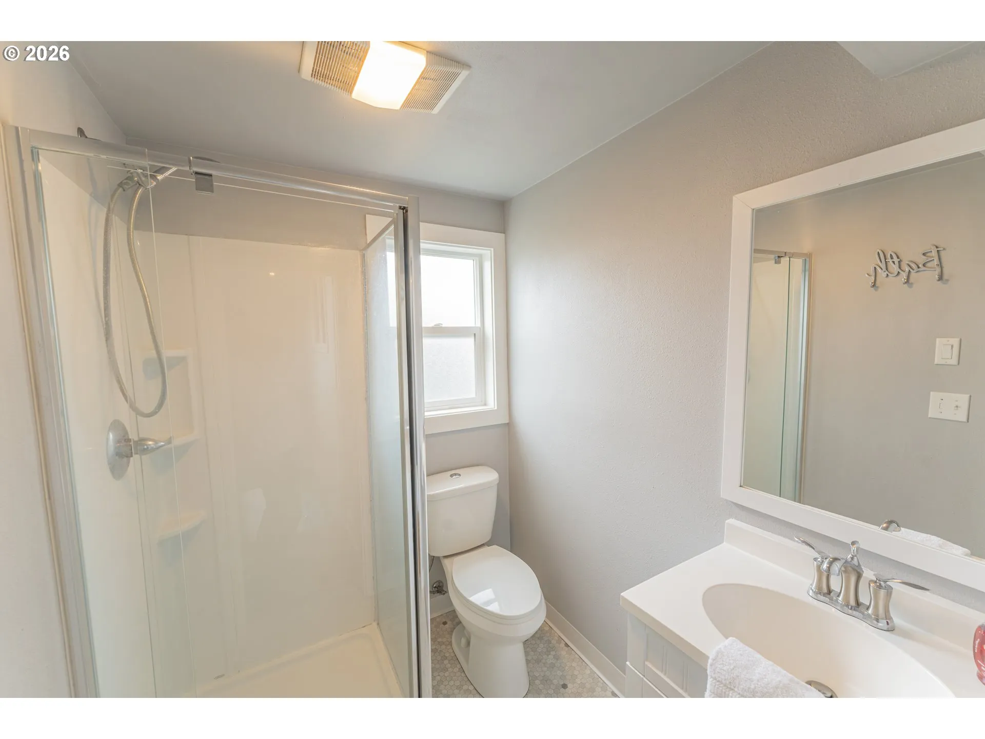 Bathroom-Upper