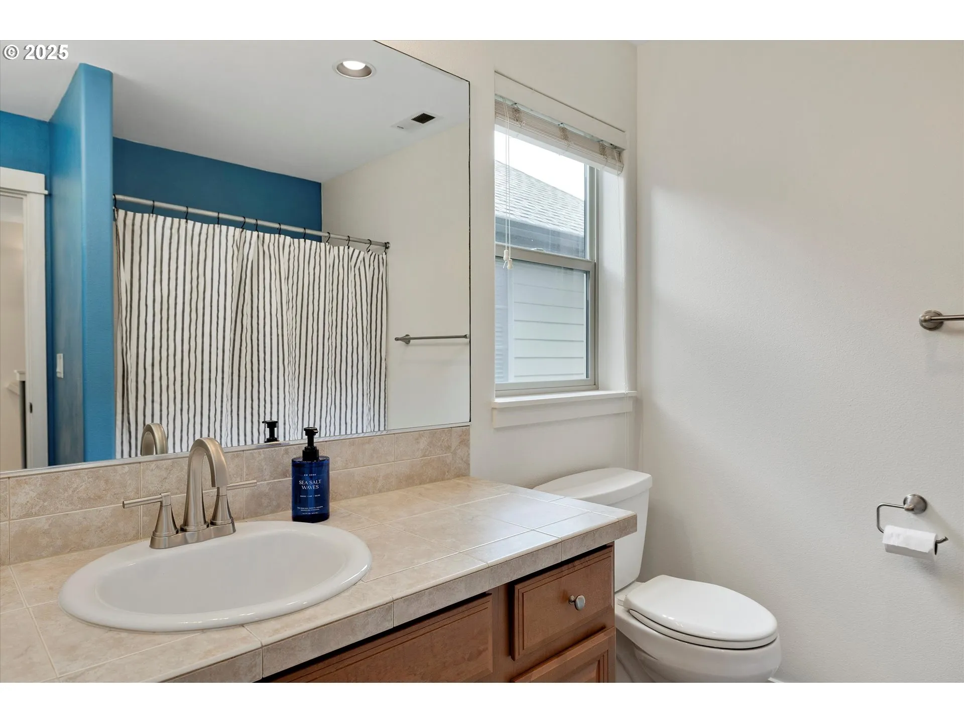 Bathroom-Upper