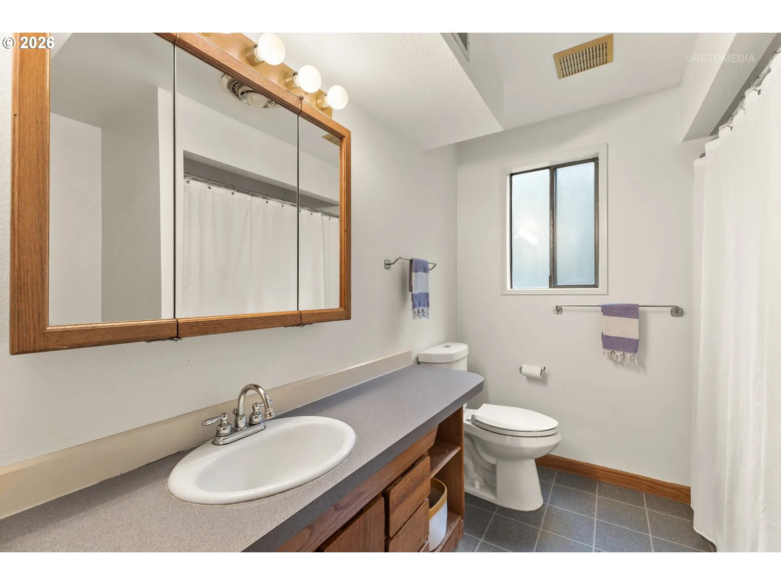 Bathroom-Hall