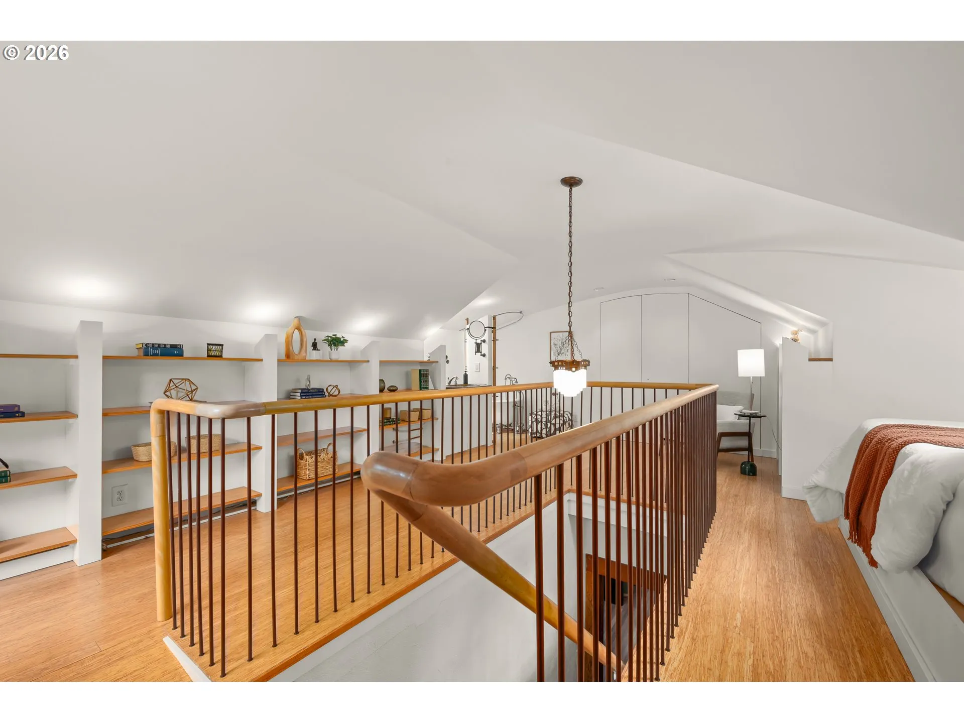 Bedroom, Primary-Upper