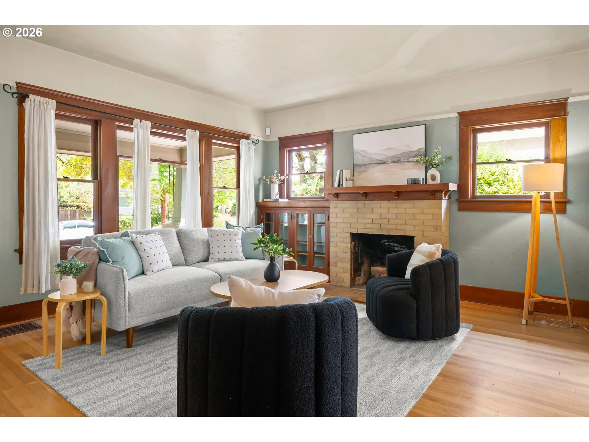 Living Room-Built-In Shelving