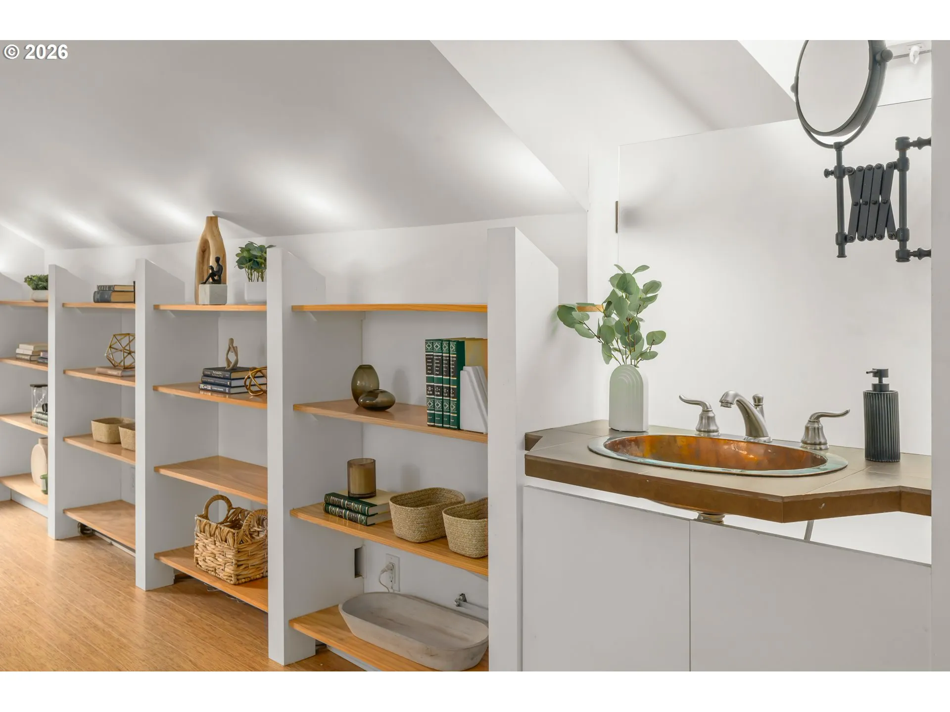 Primary Bedroom-Attached Bathroom