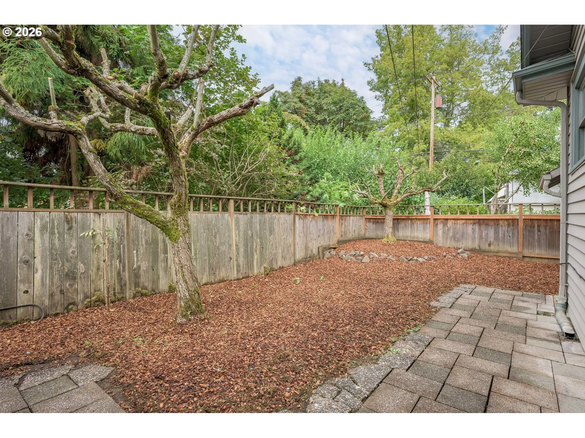 Yard-Fenced