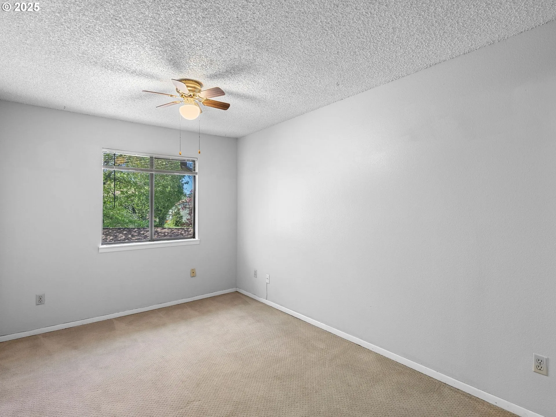 Bedroom, Primary