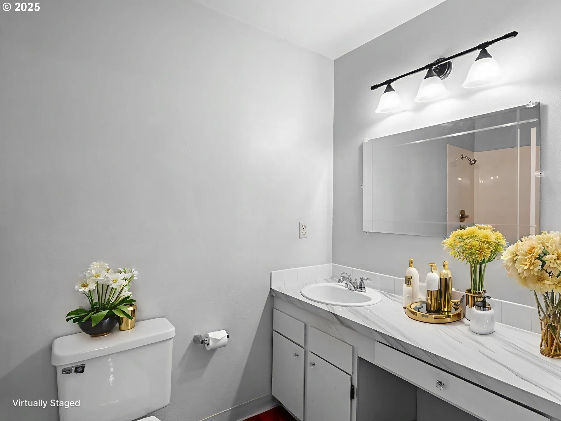 Bathroom, Attached
