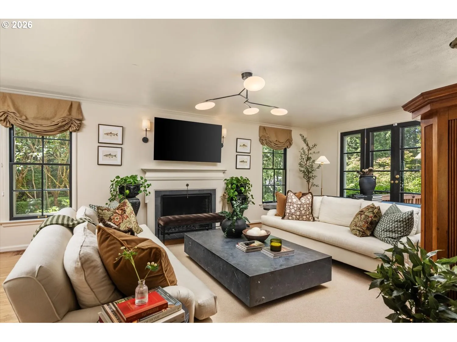 Living Room-Fireplace