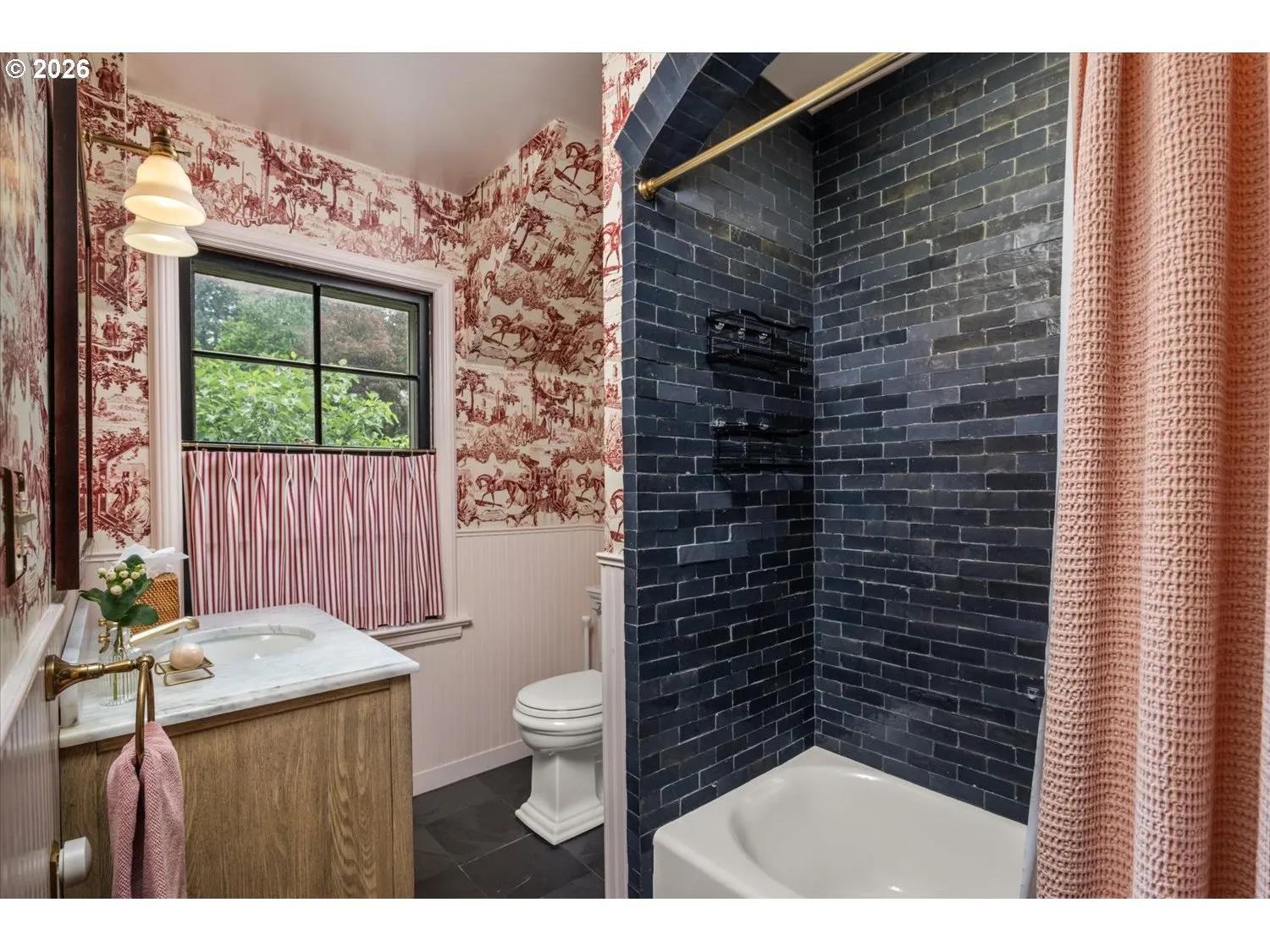 Bathroom-Upper
