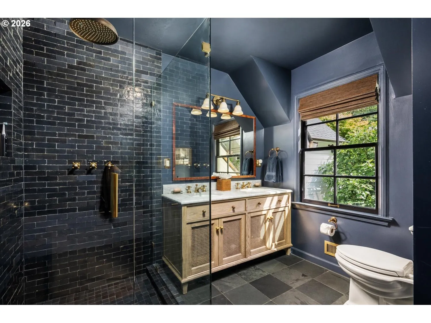 Bathroom, Attached-Upper