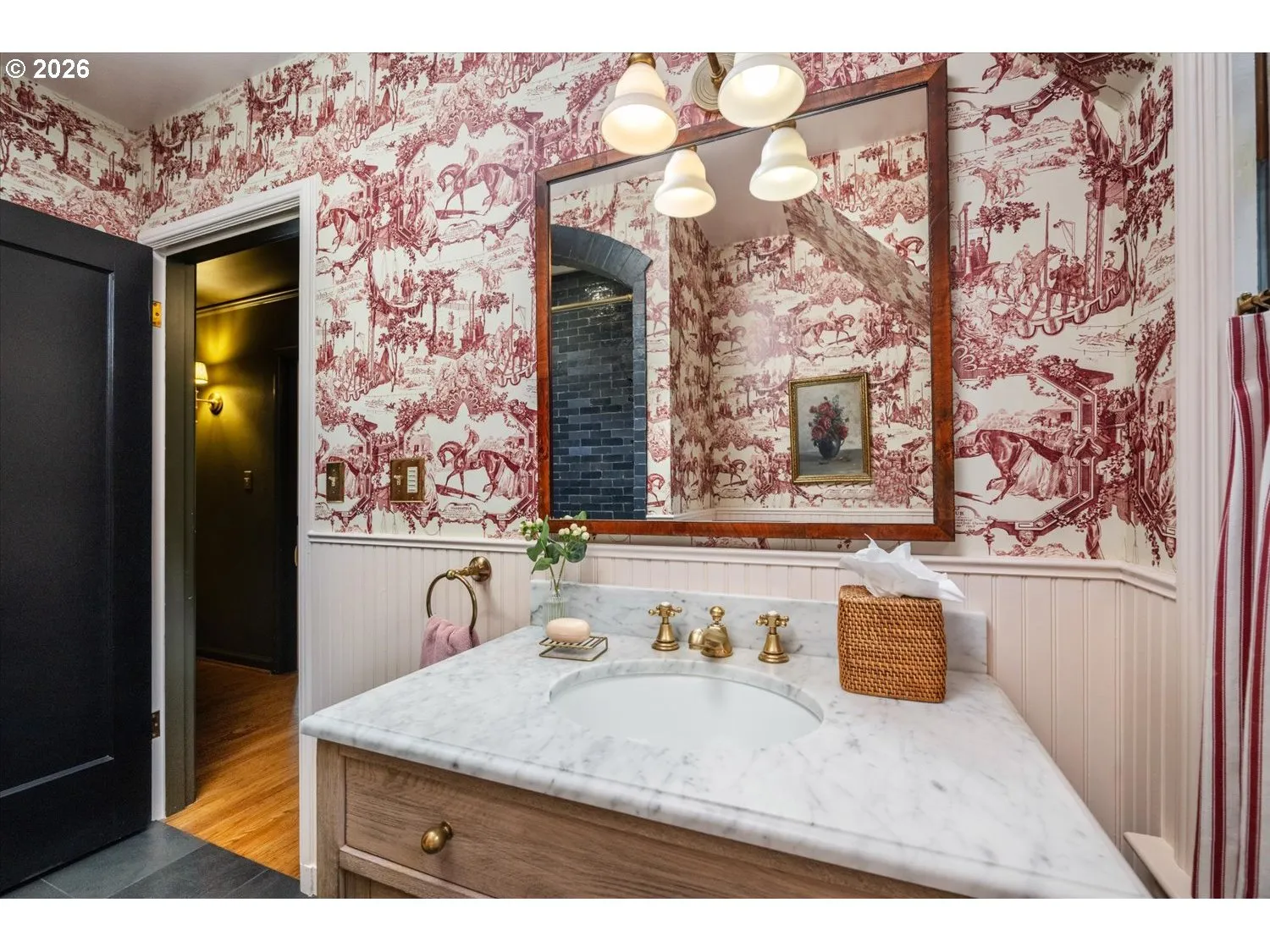 Bathroom-Upper