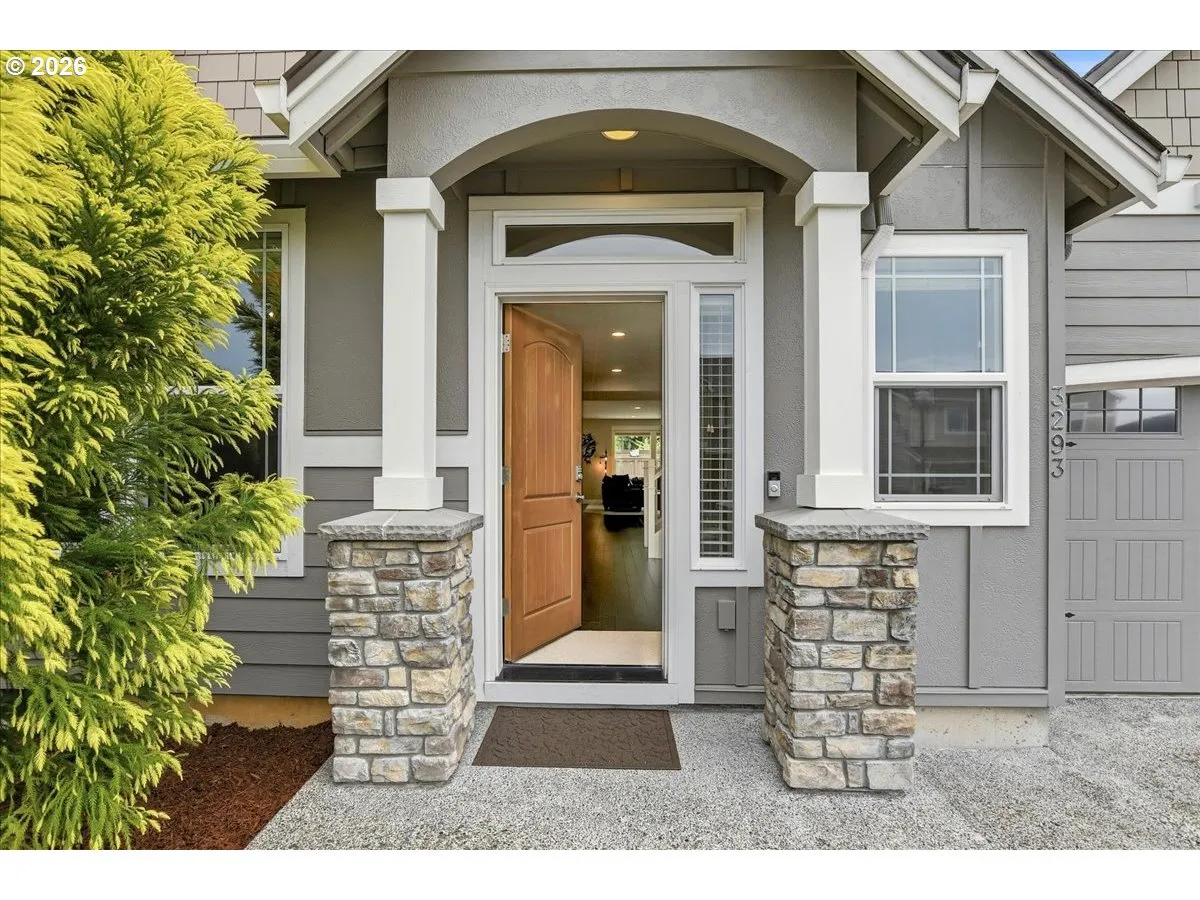 Entrance/Foyer
