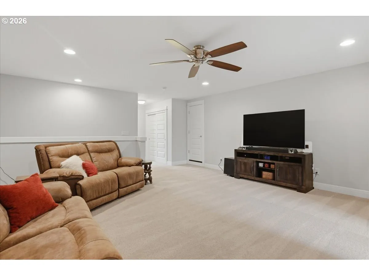 Family Room-Upper