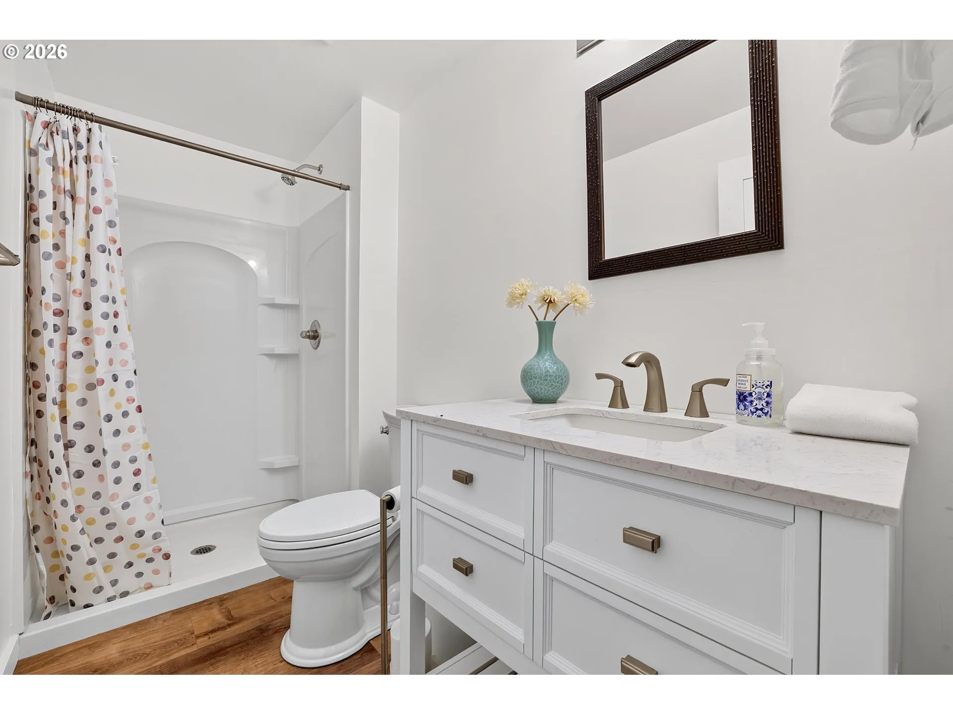 Bathroom-Walk in Shower