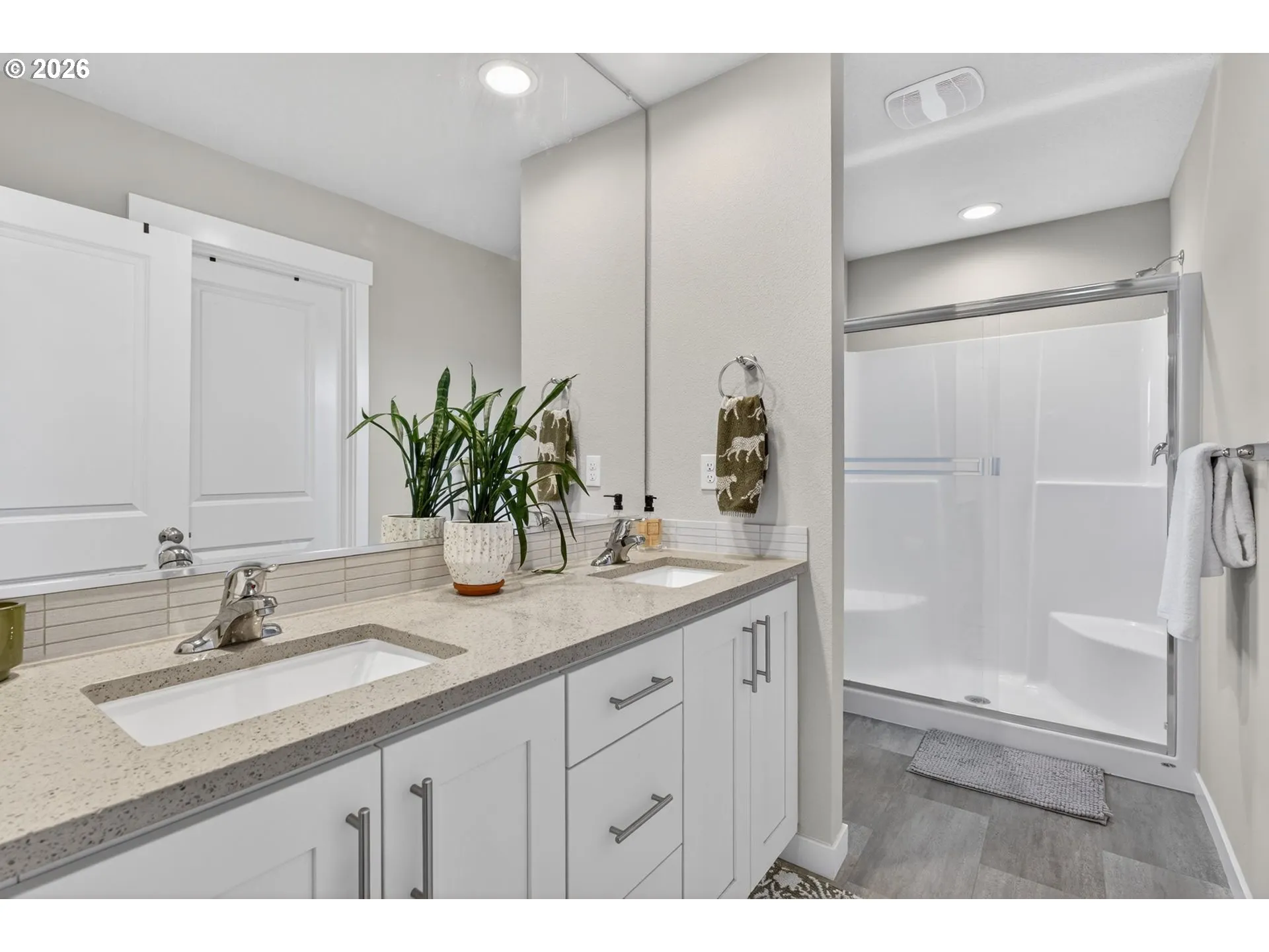 Bathroom, Attached