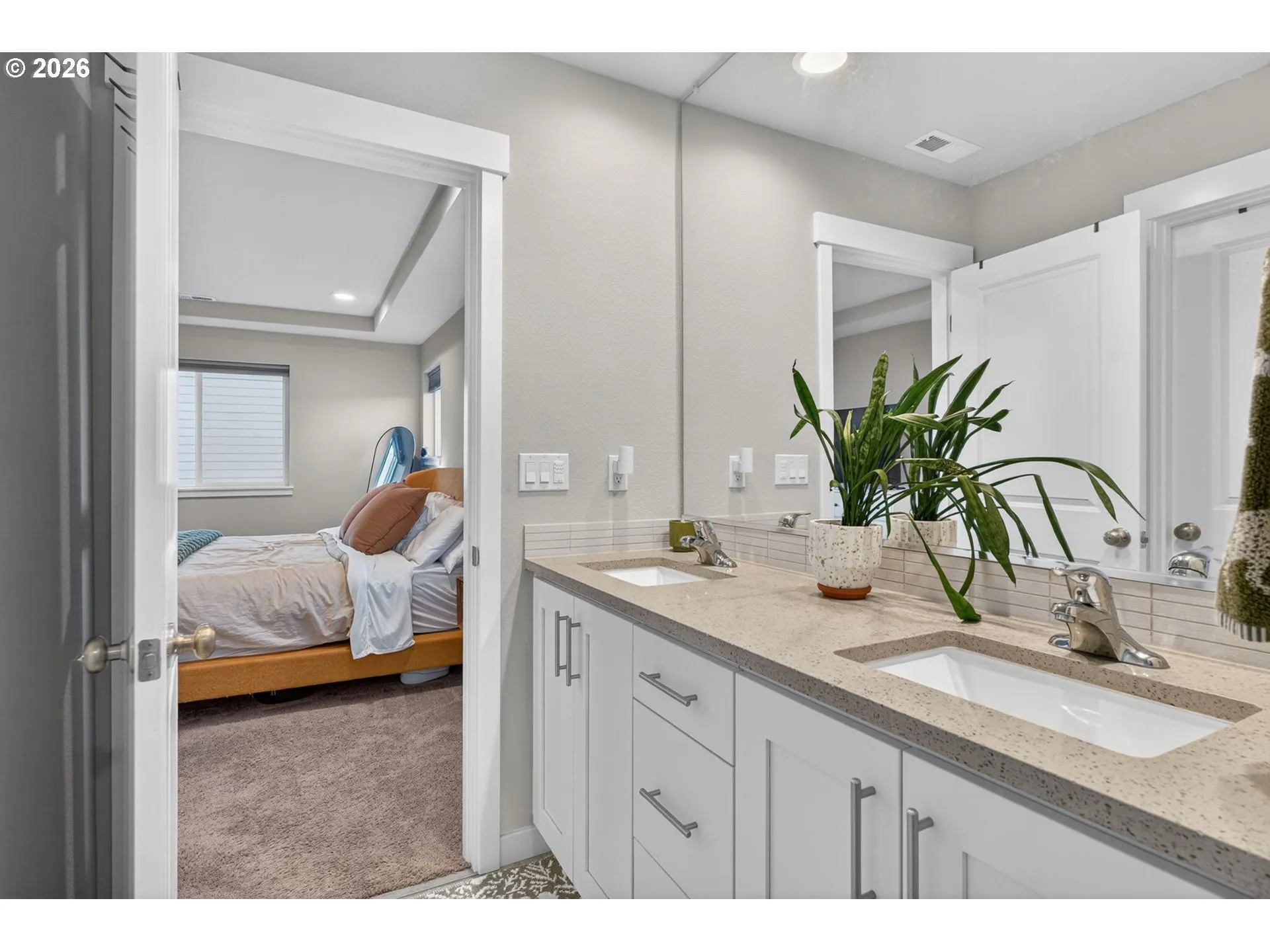 Bathroom, Attached