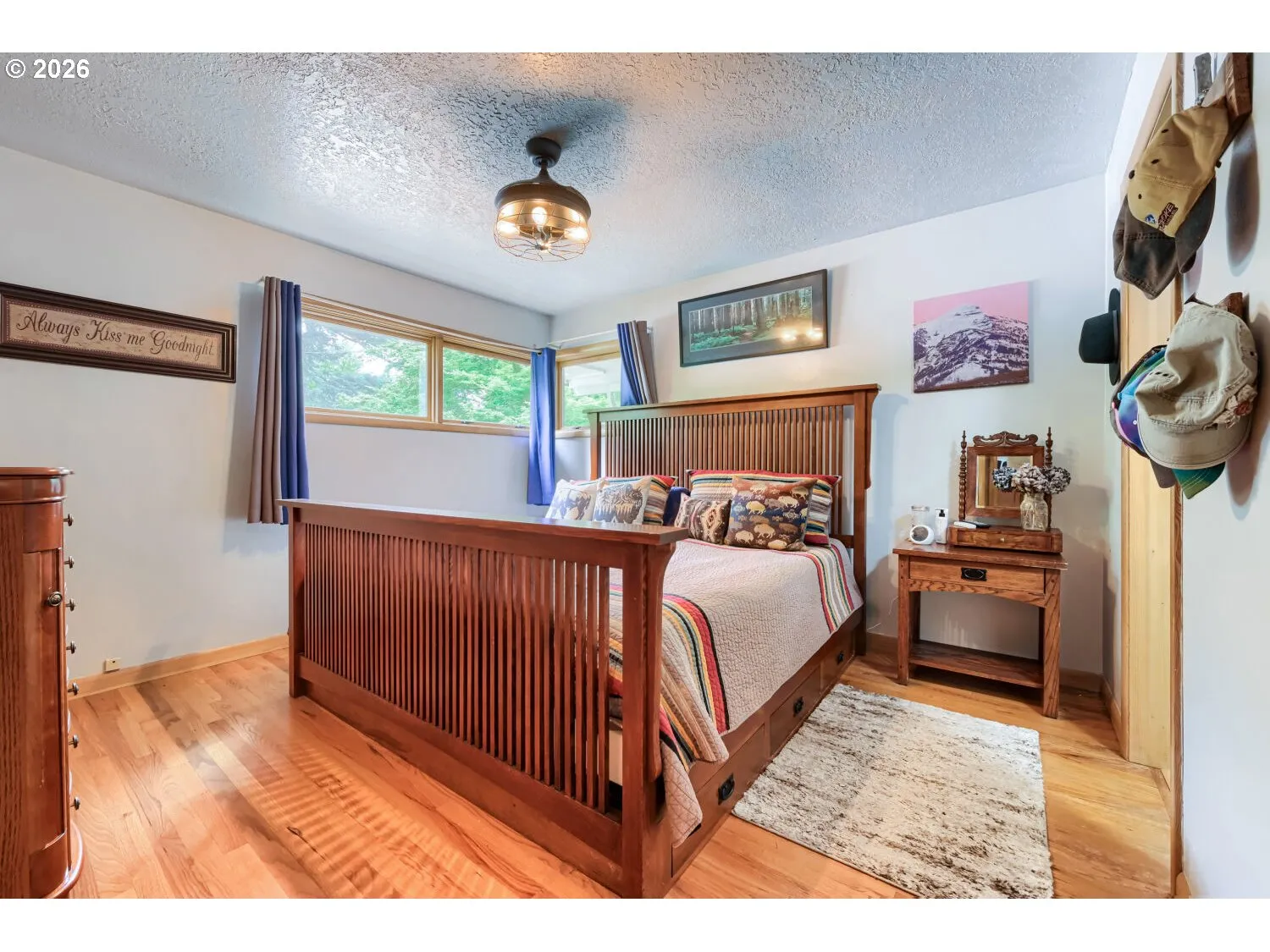 Bedroom, Primary
