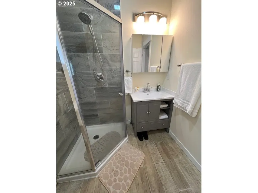 Owner's Suite Bathroom-Full Bathroom