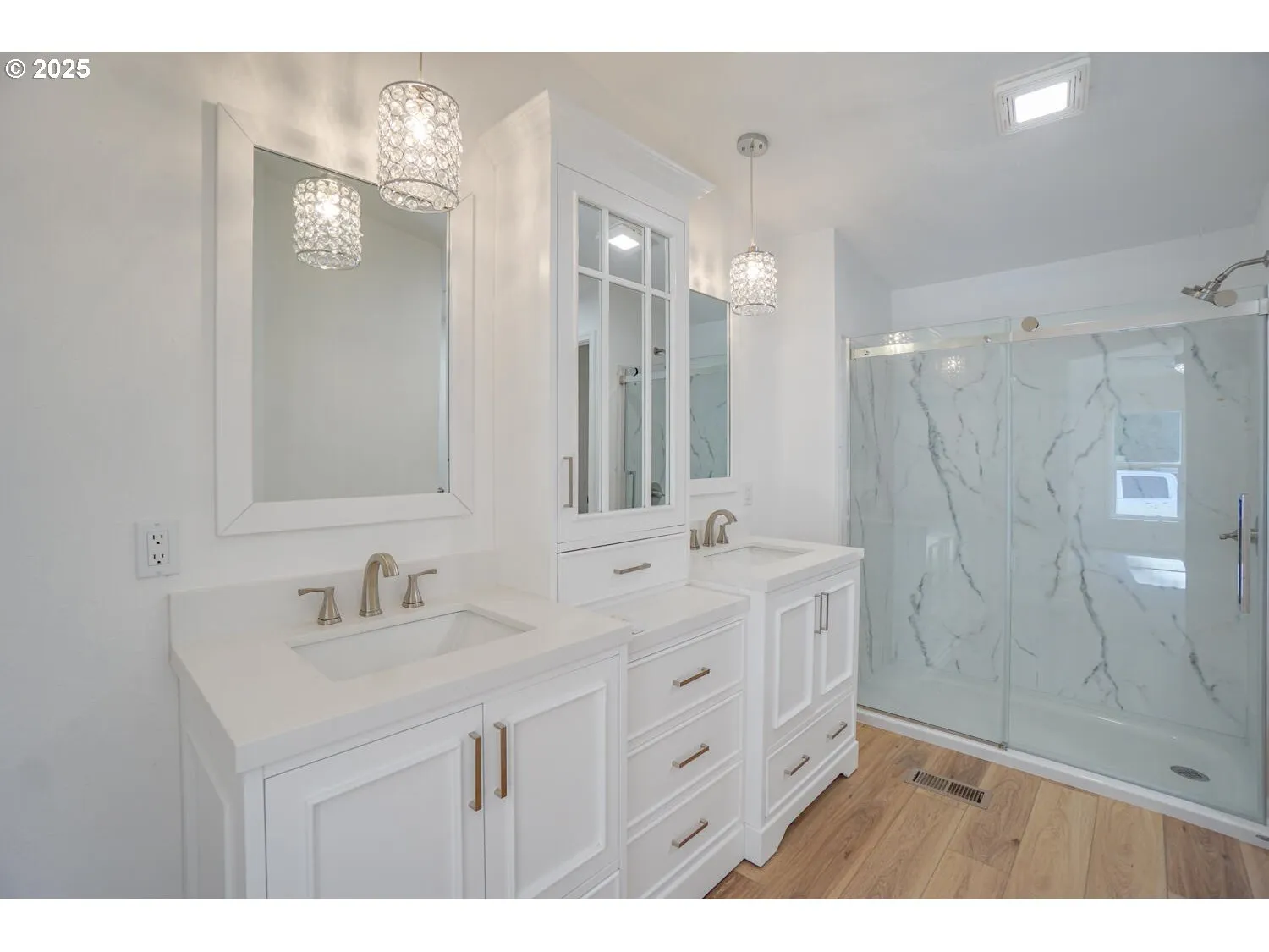 Bathroom-Walk in Shower