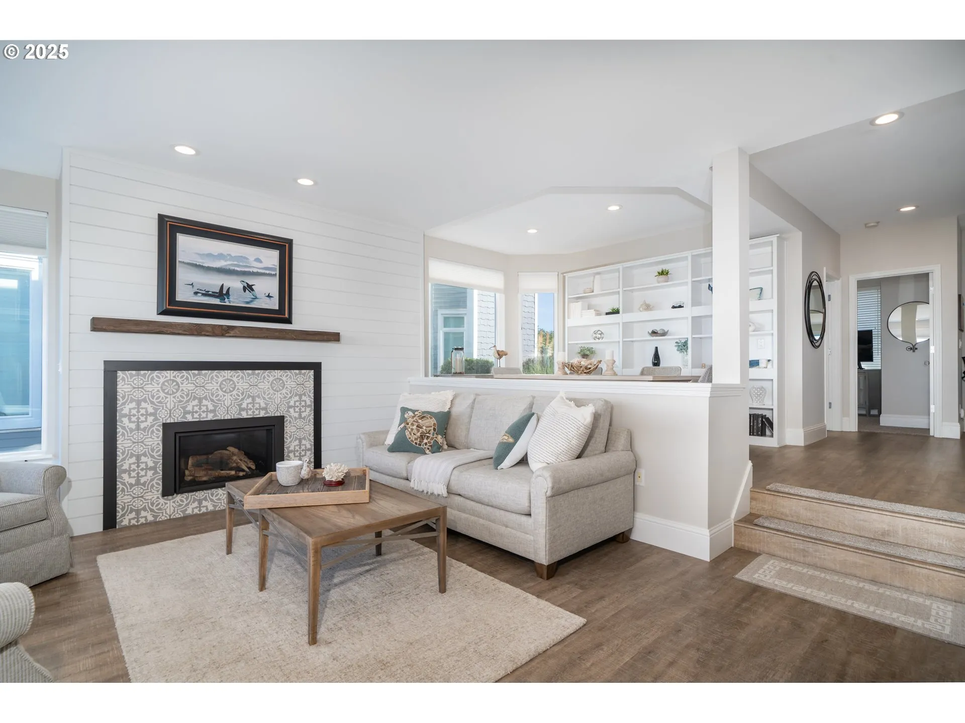 Living Room-Fireplace