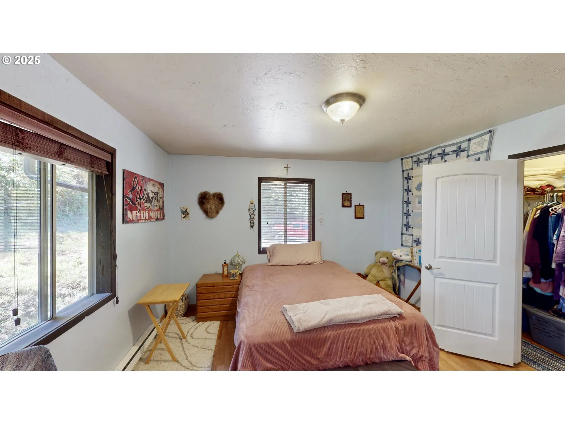 Bedroom, Primary