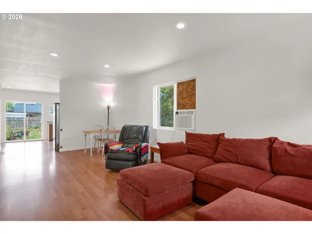 Living Room/Dining Room