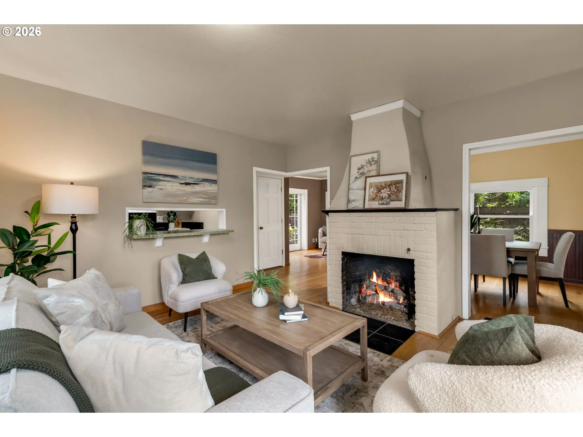 Living Room-Fireplace