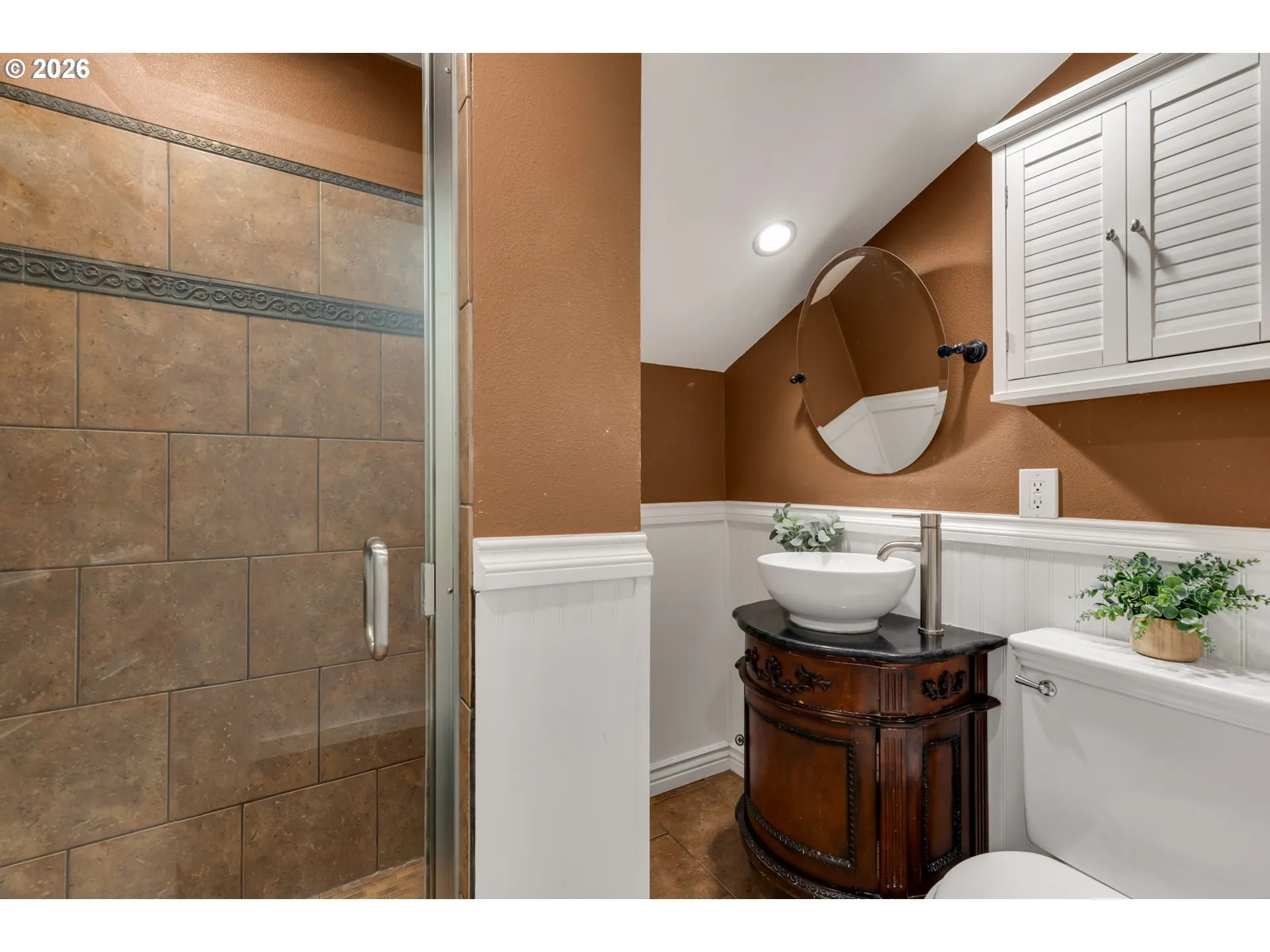 Bathroom-Upper