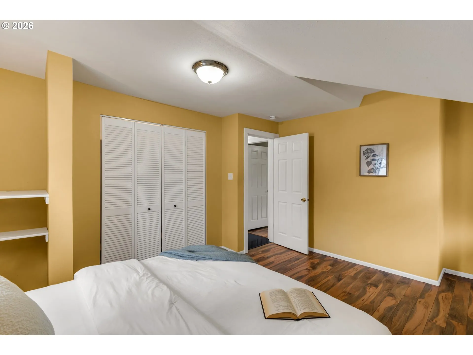 Primary Bedroom-Upper