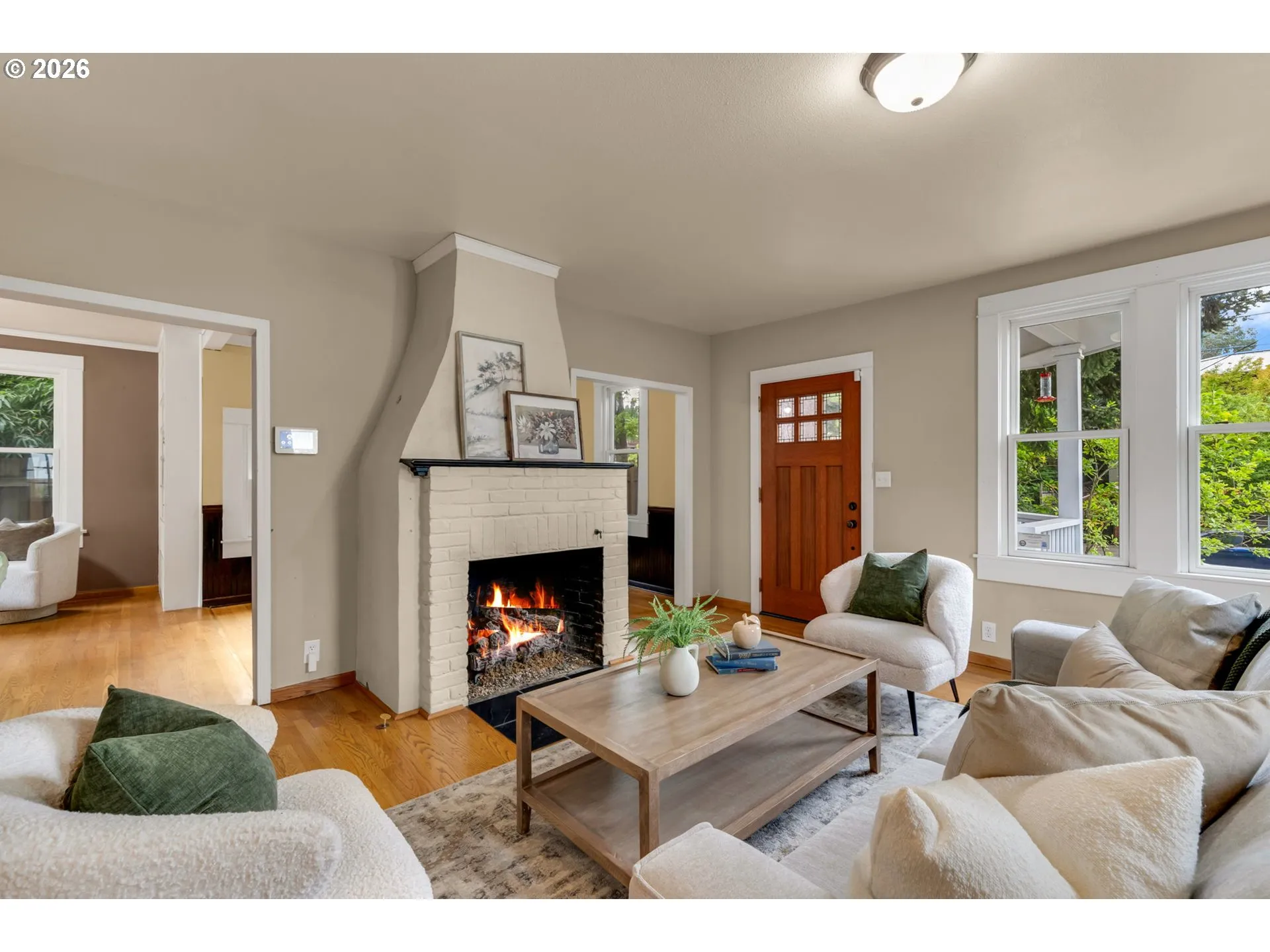 Living Room-Fireplace