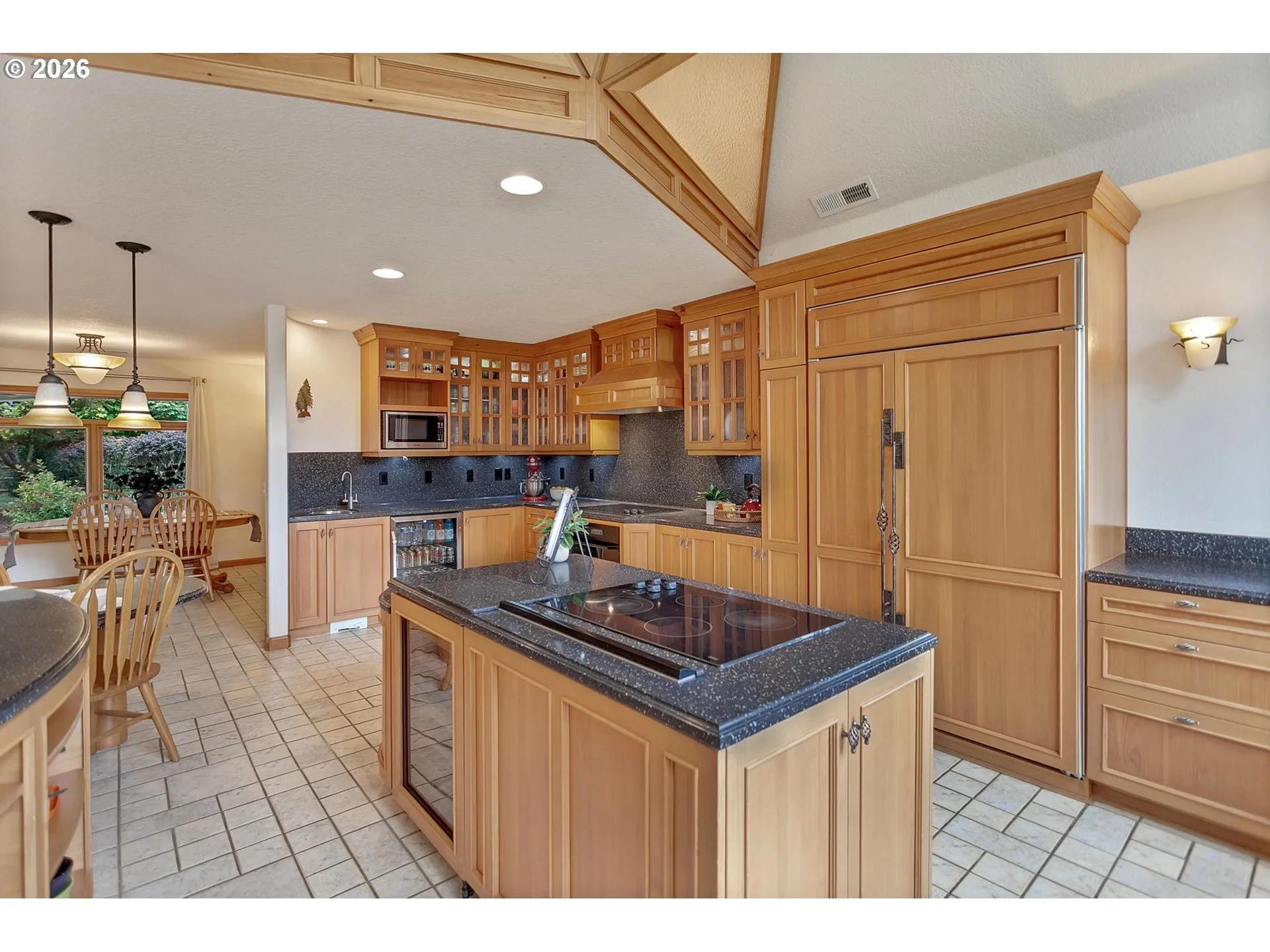 Kitchen-Cooking Island