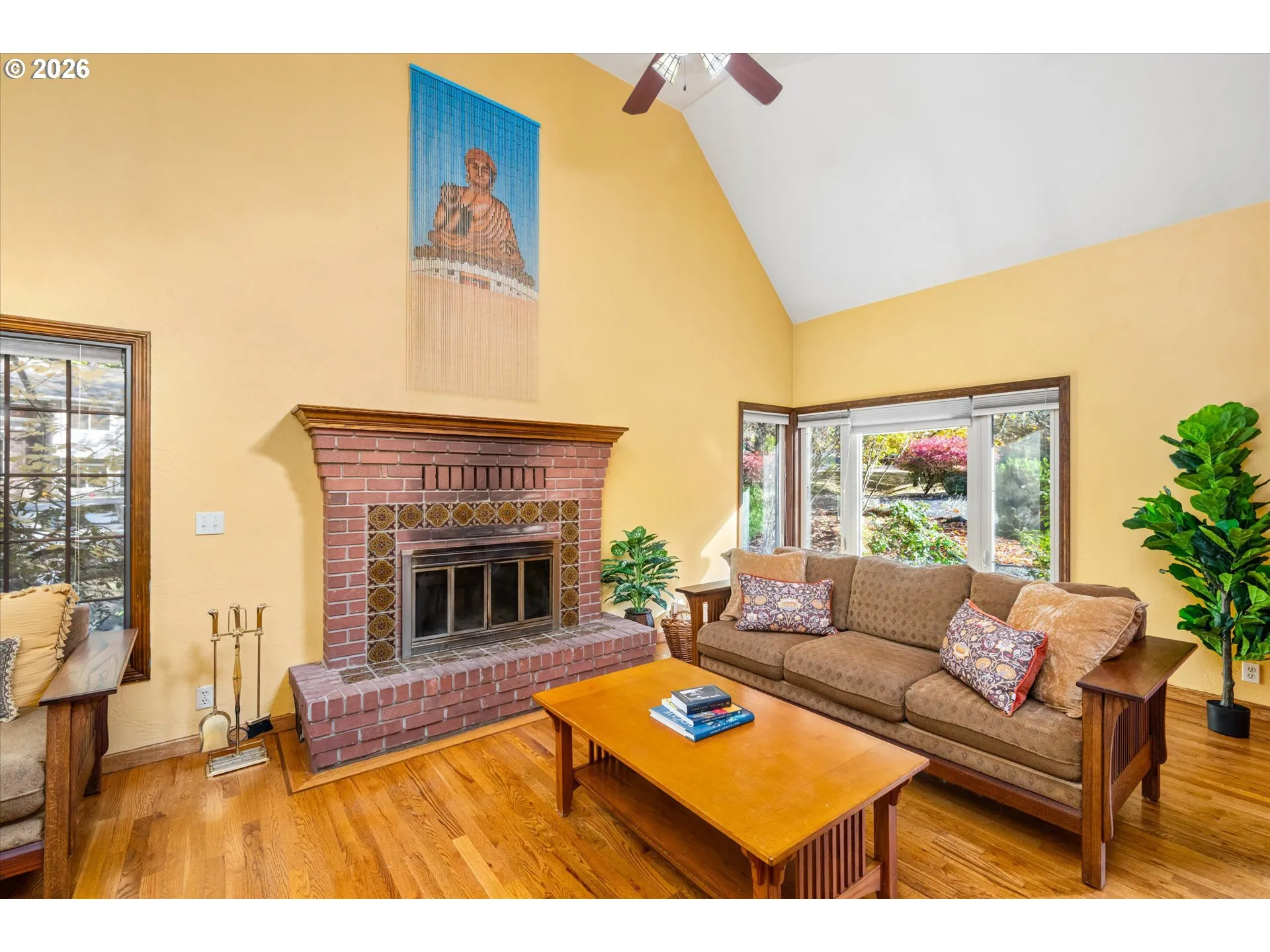 Living Room-Ceiling Fan