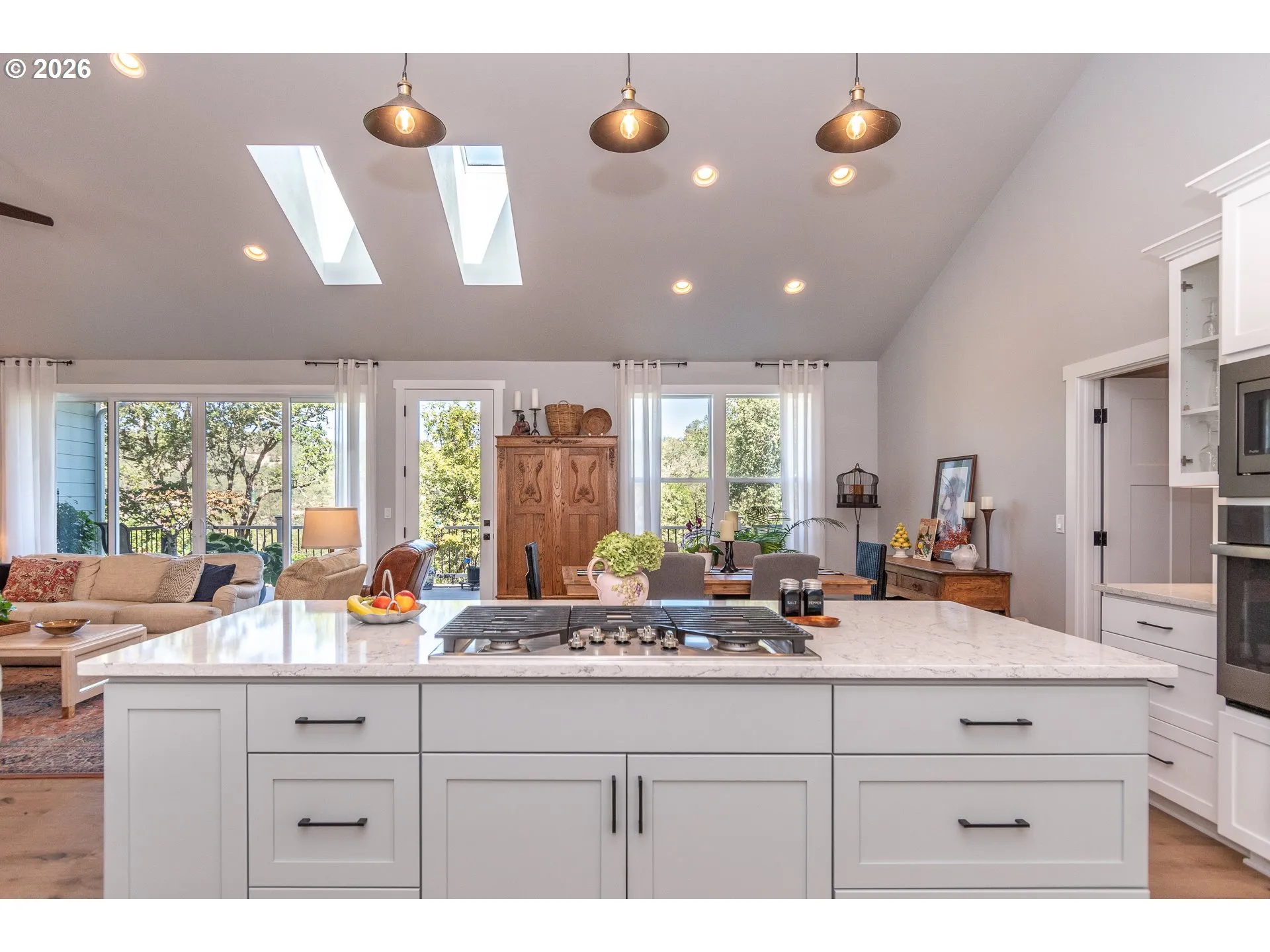 Kitchen-Cooking Island