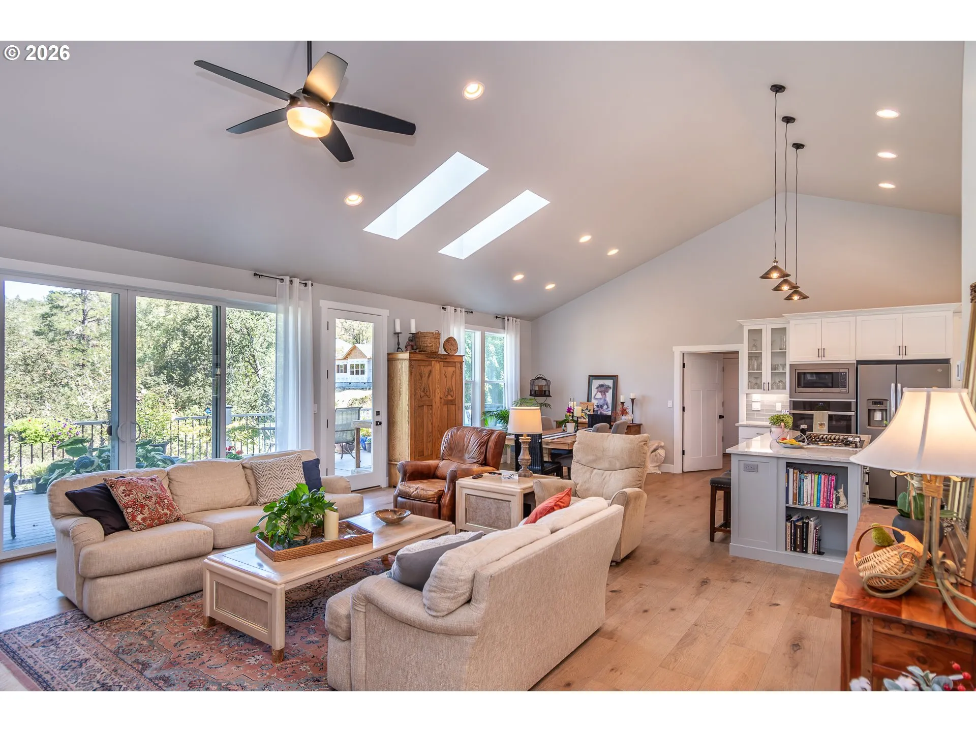 Living Room/Dining Room