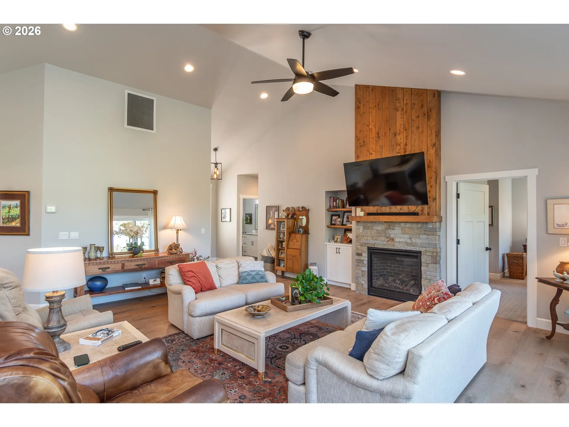 Living Room-Fireplace