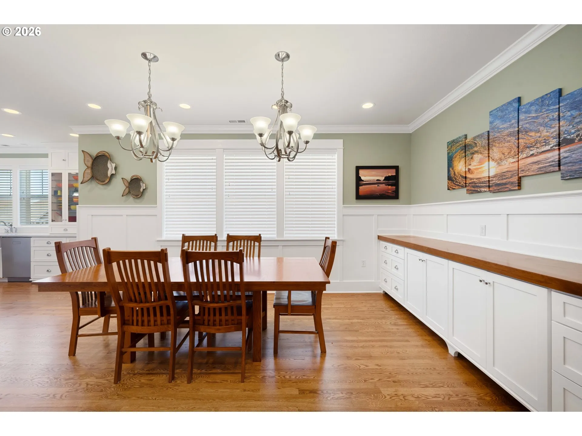 Dining Room-Built-In Cabinets