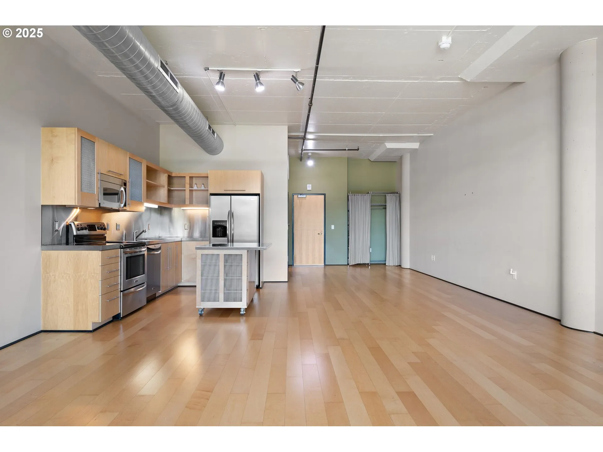 Living Room/Dining Room