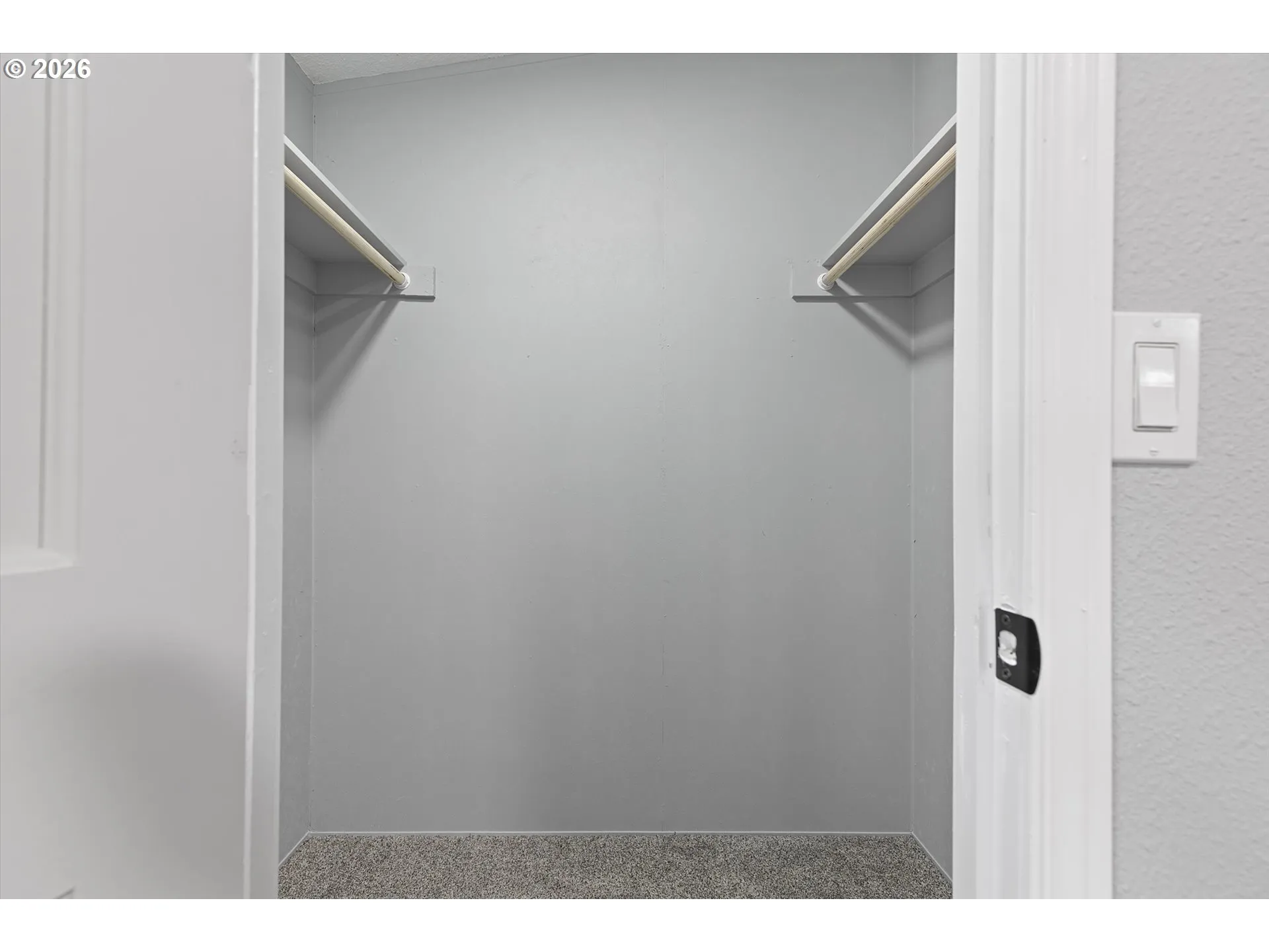 Bedroom-Walk-In Closet