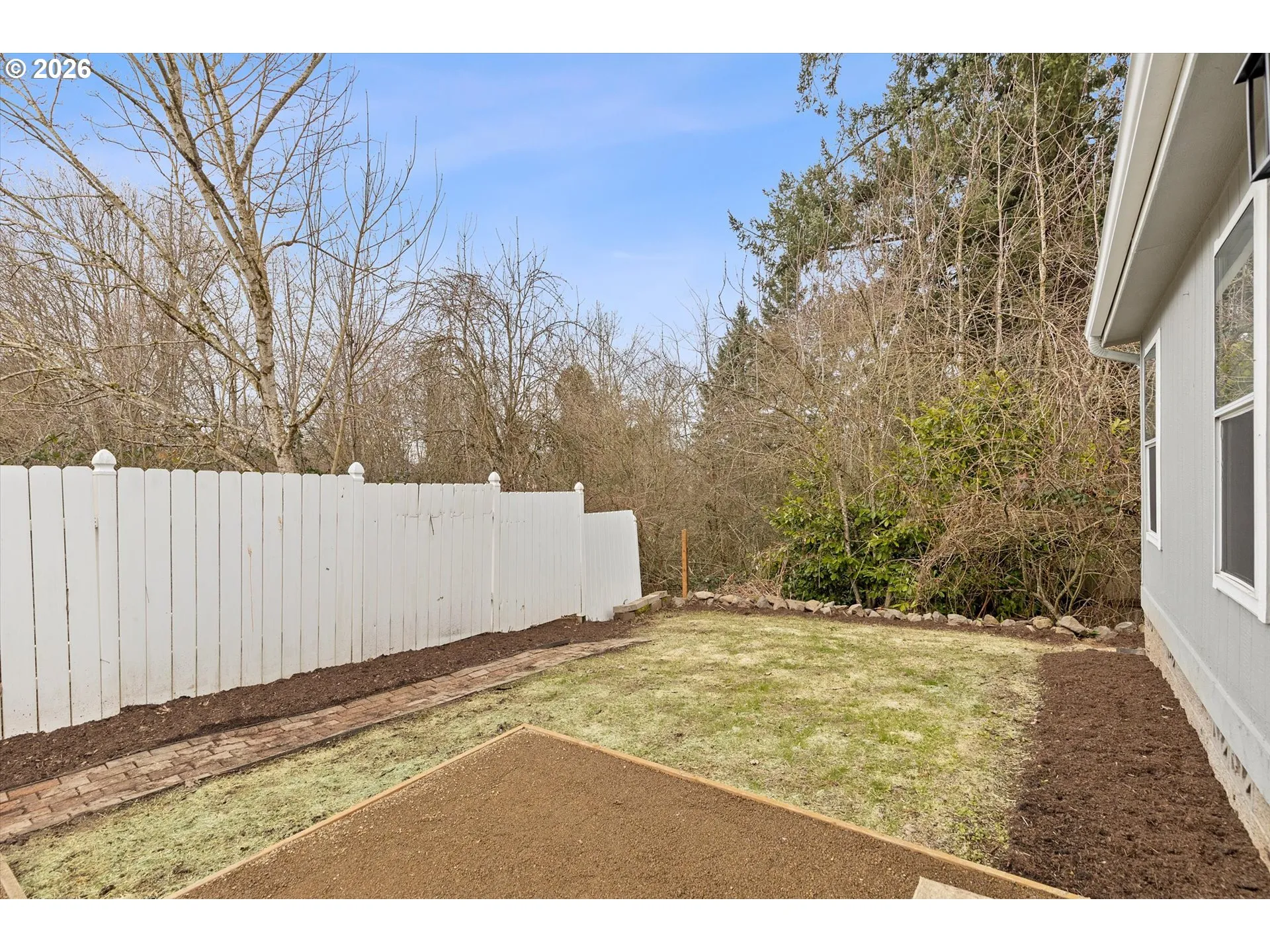 Yard-Back
