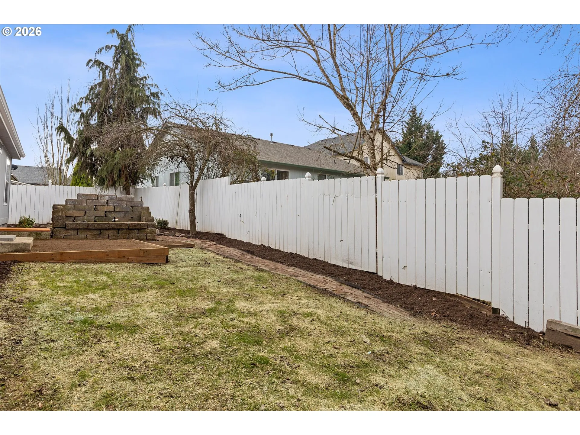 Yard-Back