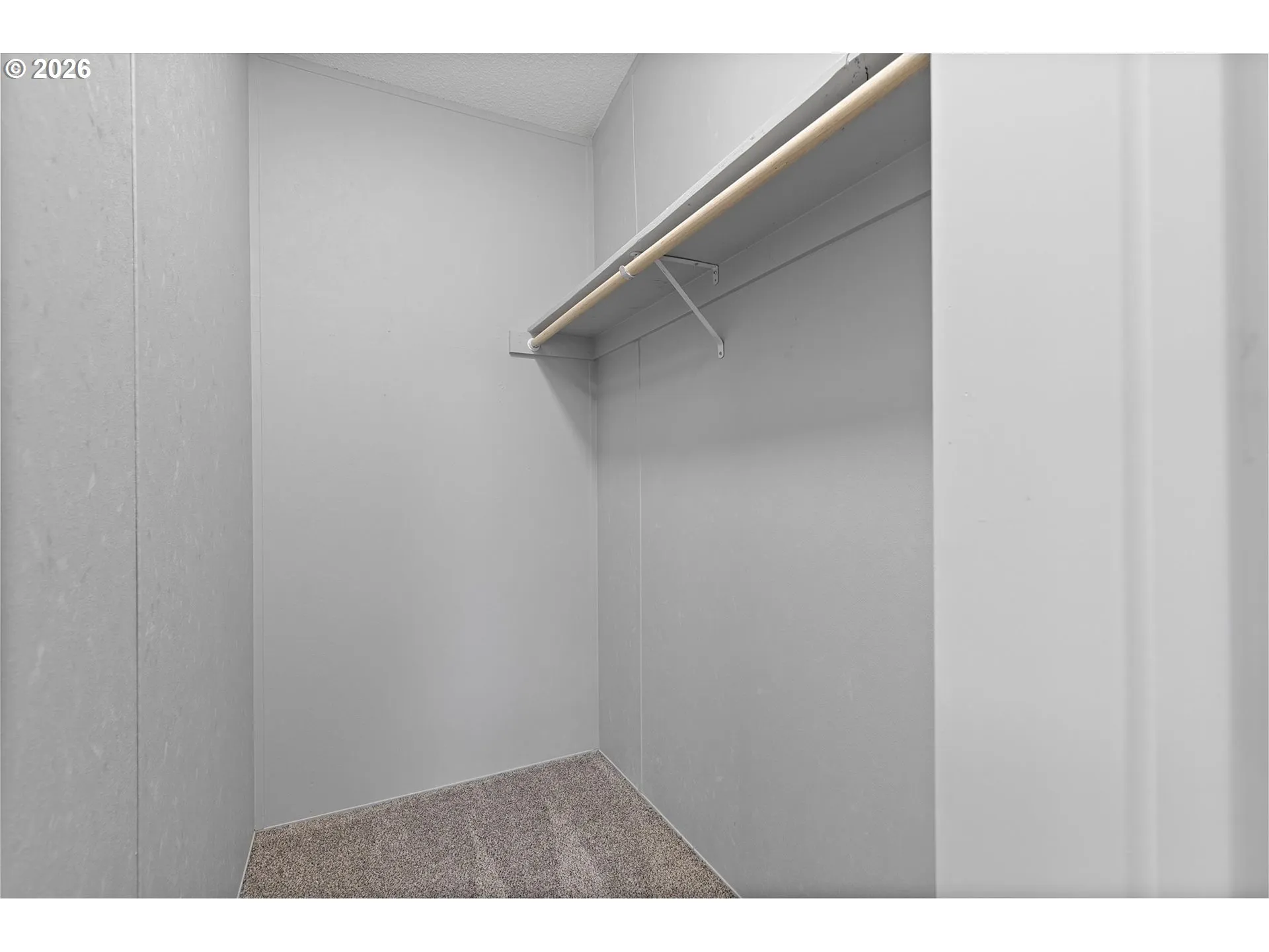 Bedroom-Walk-In Closet
