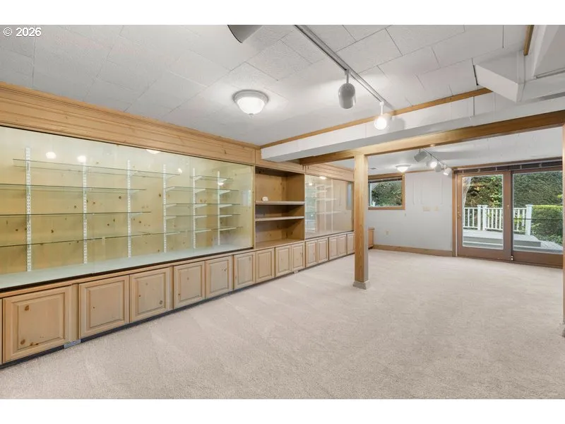 Built-In Cabinets