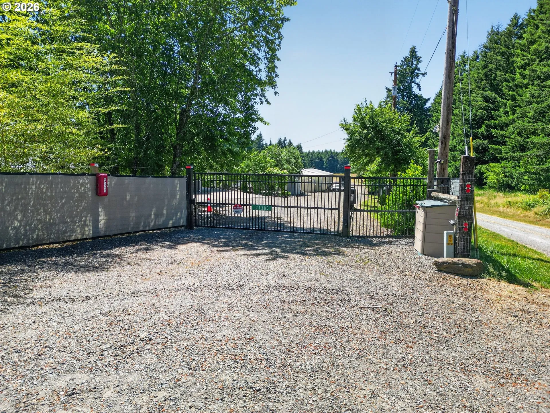 Driveway-Gated