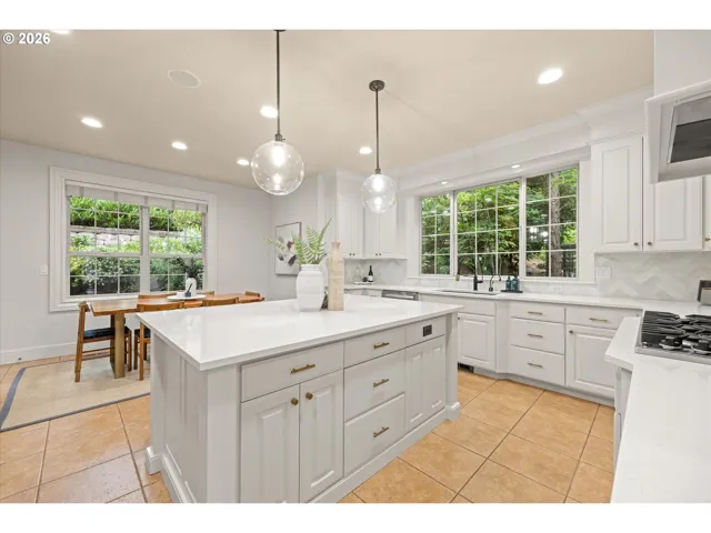 Kitchen-Island