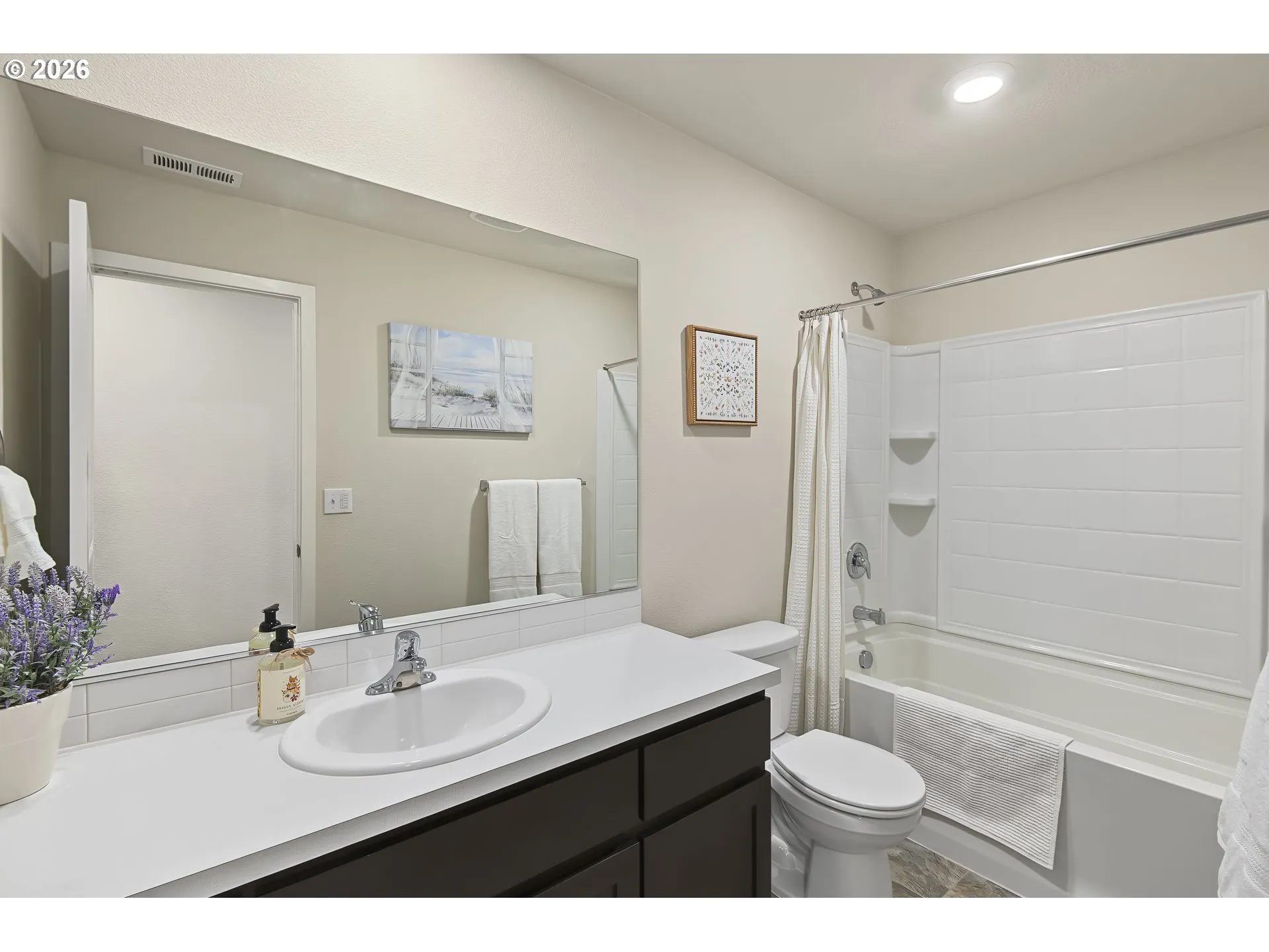 Bathroom-Upper