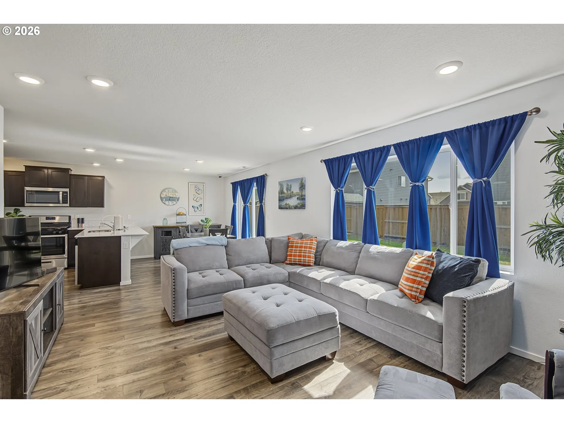 Living Room/Dining Room