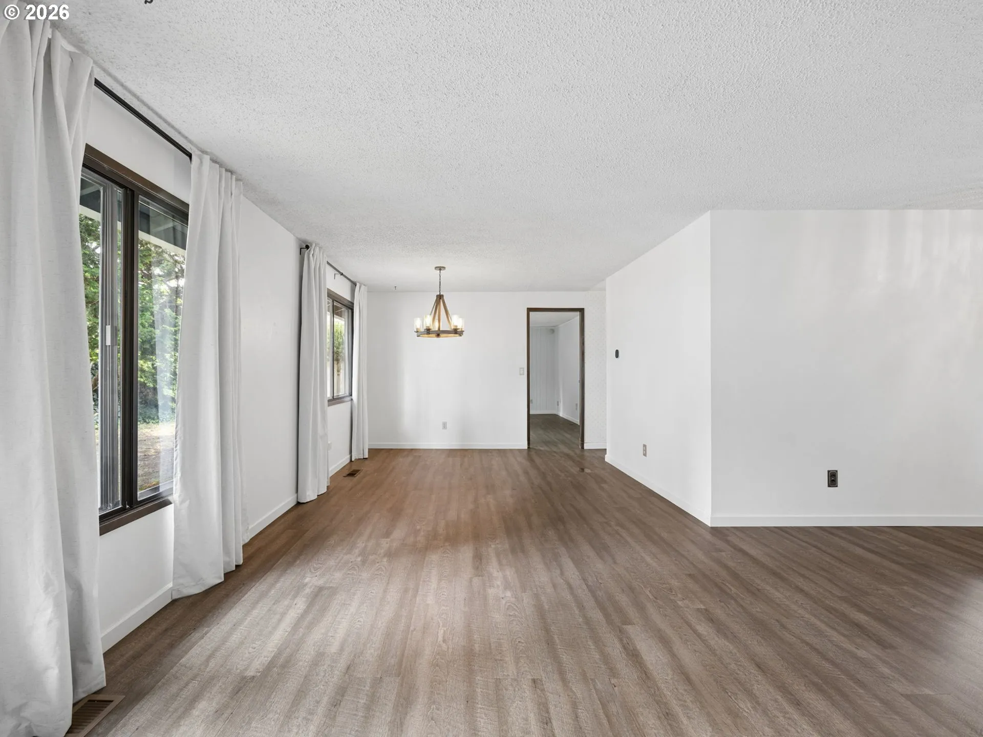 Living Room/Dining Room