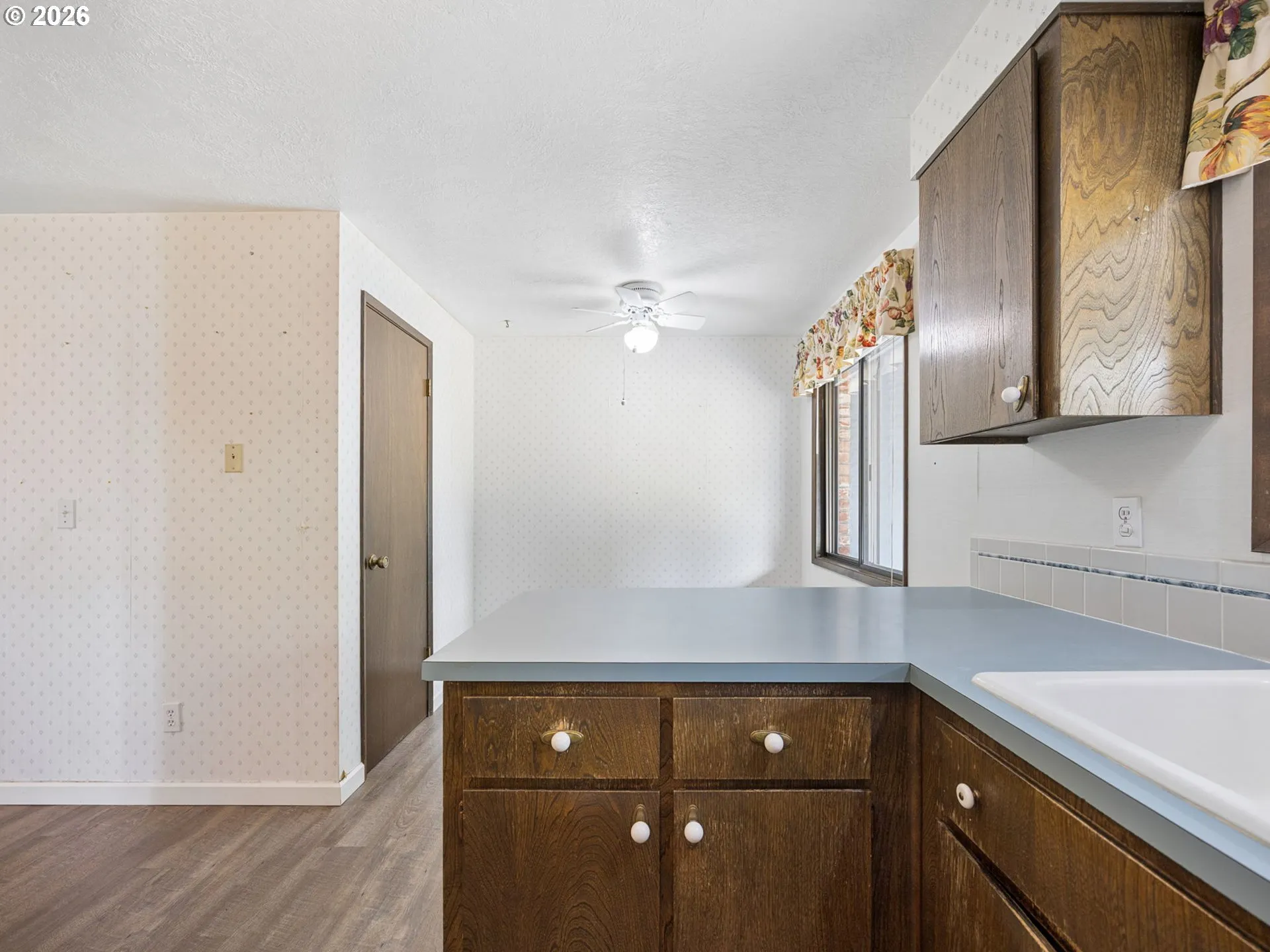 Kitchen/Nook-Eating Area