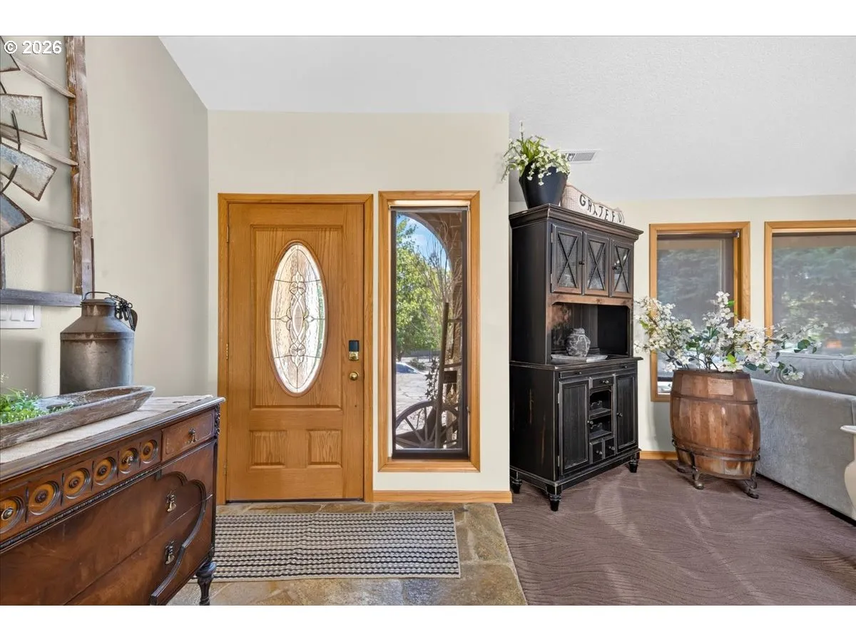 Entrance/Foyer